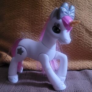 ZuRu PETS Alive Pink And White Musical Unicorn